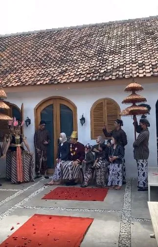 ulang tahun hanung bramantyo © instagram