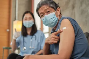 Pemerintah ajak masyarakat dukung percepatan vaksinasi lansia