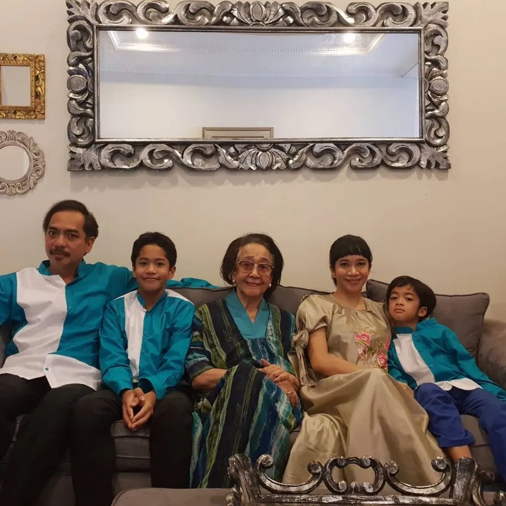 Pemain extravaganza bareng keluarga © 2021 brilio.net Pemain extravaganza bareng keluarga © 2021 brilio.net