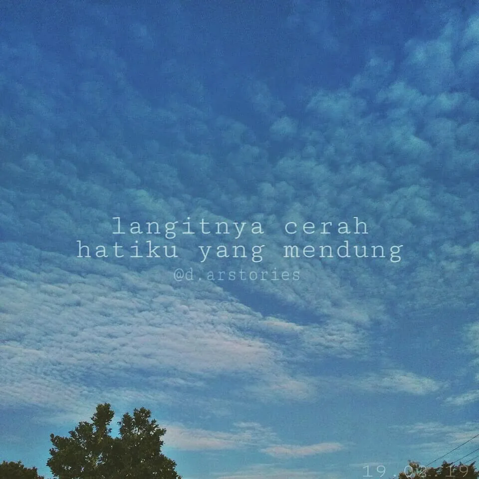 Kata-kata tentang mendung © 2021 brilio.net Kata-kata tentang mendung © 2021 brilio.net