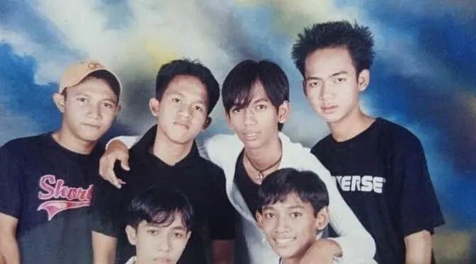 Potret lawas D’masiv © 2021 brilio.net Potret lawas D’masiv © 2021 brilio.net