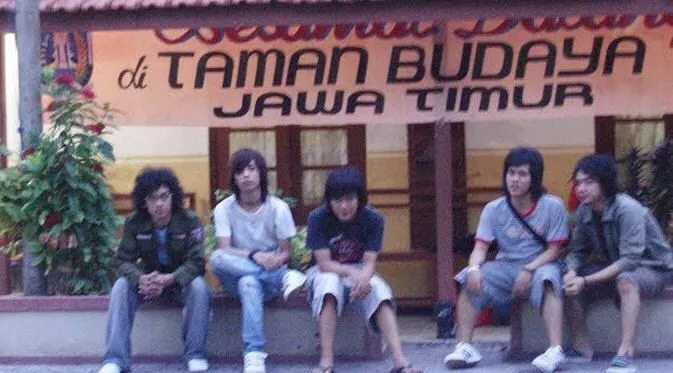 Potret lawas D’masiv © 2021 brilio.net Potret lawas D’masiv © 2021 brilio.net