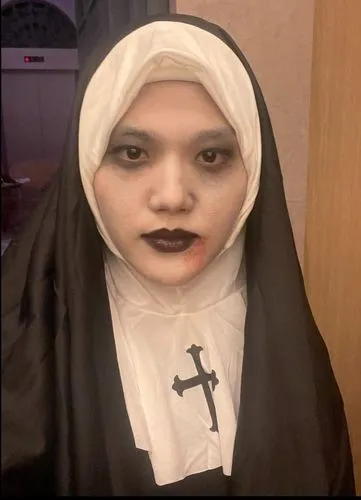 gaya idol K-Pop di pesta Halloween Berbagai sumber 