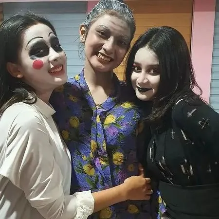 Pemain Dari Jendela SMP saat merayakan Helloween Instagram Pemain Dari Jendela SMP saat merayakan Helloween Instagram
