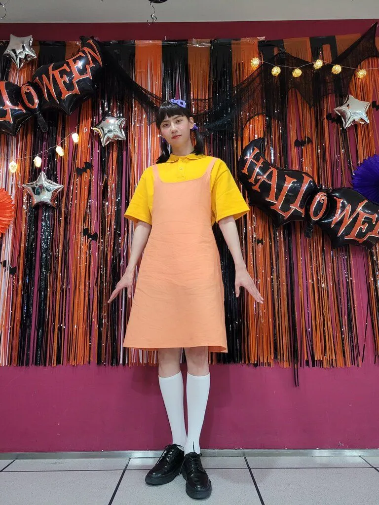 Seleb berdandan ala Squid Game © berbagai sumber Seleb berdandan ala Squid Game © berbagai sumber