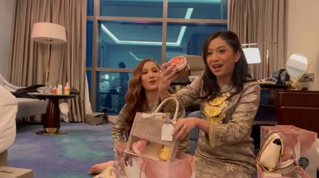 suvenir pernikahan Ria Ricis © 2021 brilio.net