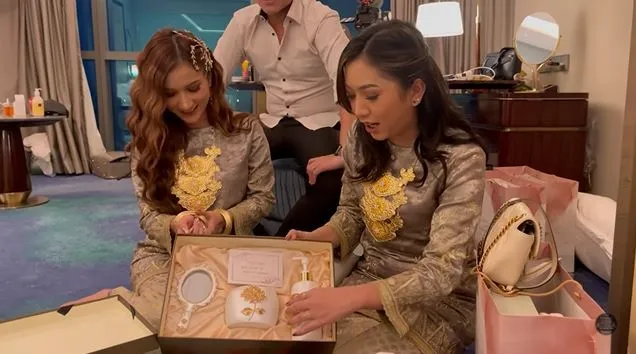 suvenir pernikahan Ria Ricis © 2021 brilio.net