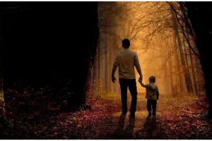 Kisah di balik foto viral ayah dan anak disabilitas, senyum dalam duka