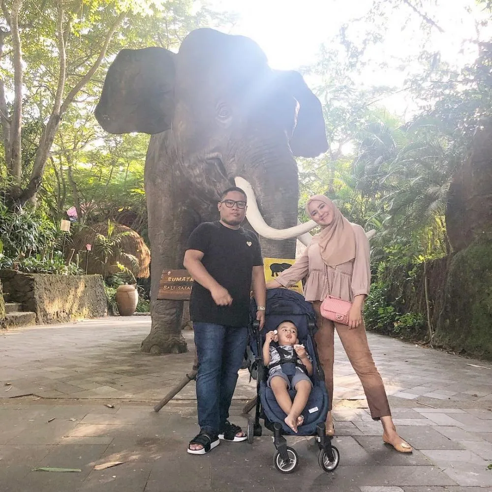 Aktris FTV ini dipersunting pengusaha berbagai sumber