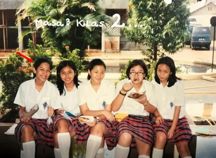 potret lawas dian sastrowardoyo bareng geng sma © instagram potret lawas dian sastrowardoyo bareng geng sma © instagram