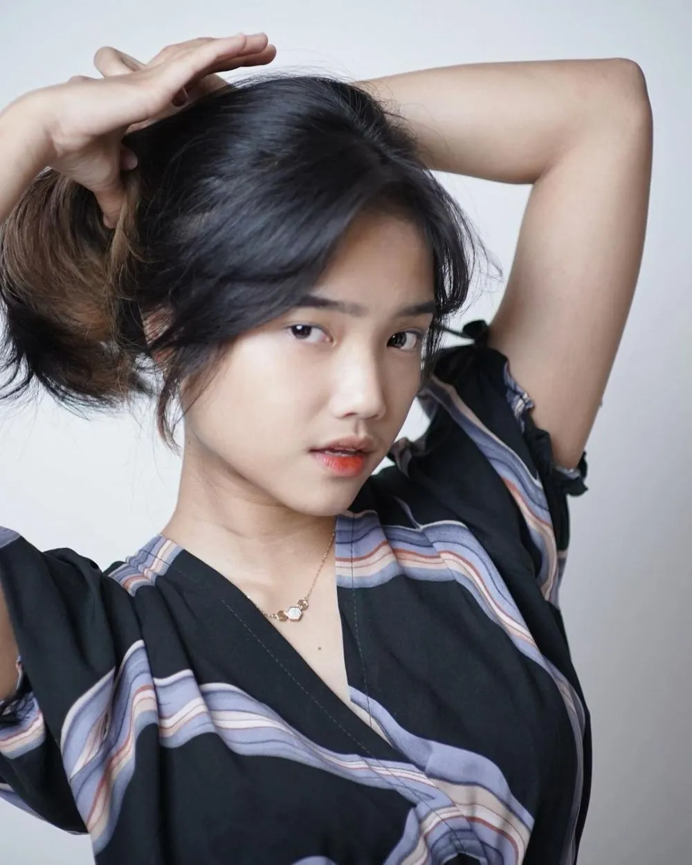 Transformasi Fuji adik Bibi © 2021 brilio.net Transformasi Fuji adik Bibi © 2021 brilio.net