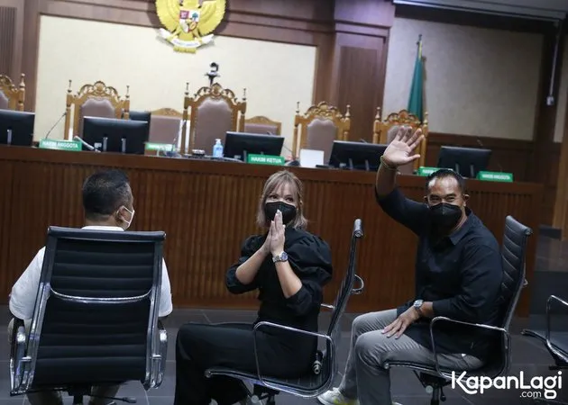 nia ramadhani rambut baru © 2021 Kapanlagi nia ramadhani rambut baru © 2021 Kapanlagi