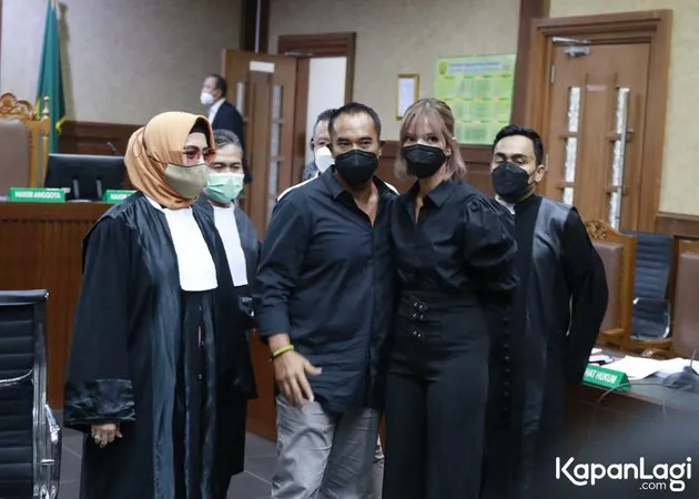 nia ramadhani rambut baru © 2021 Kapanlagi nia ramadhani rambut baru © 2021 Kapanlagi