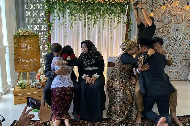 momen hangat keluarga Doddy Sudrajat dan Faisal © 2021 brilio.net momen hangat keluarga Doddy Sudrajat dan Faisal © 2021 brilio.net