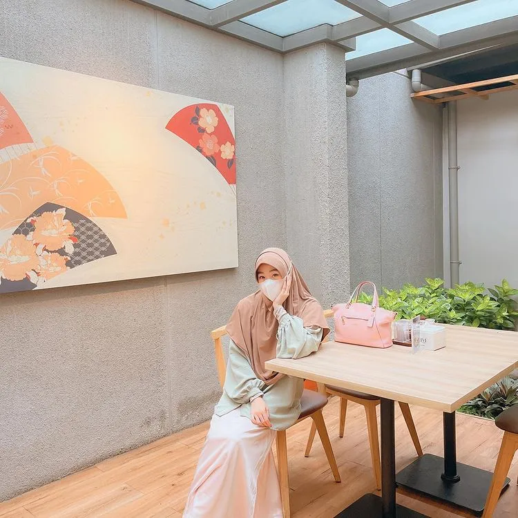 Potret terbaru Larissa Chou Instagram Potret terbaru Larissa Chou Instagram