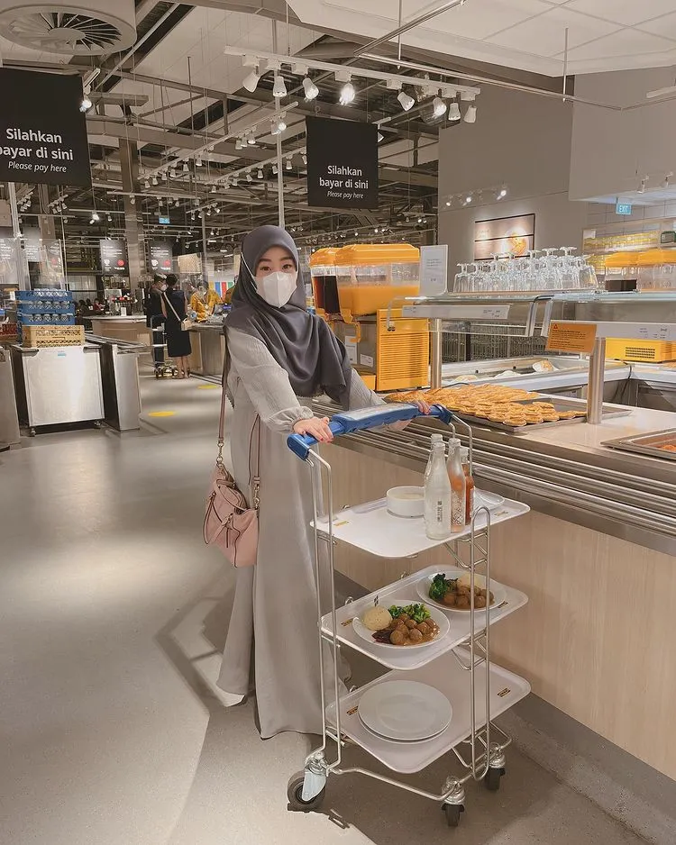 Potret terbaru Larissa Chou Instagram Potret terbaru Larissa Chou Instagram