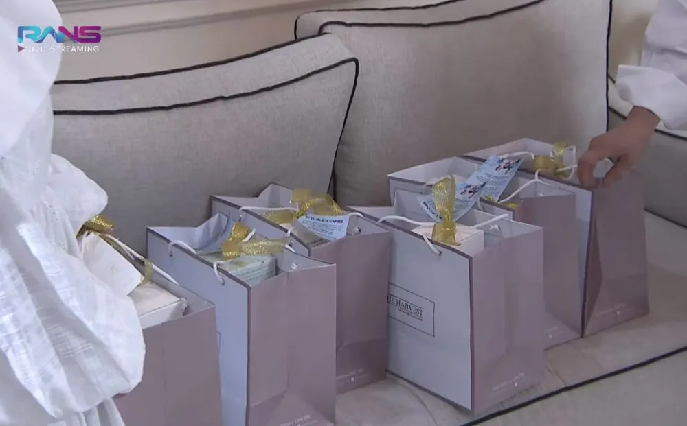 bingkisan aqiqah anak raffi © 2021 YouTube