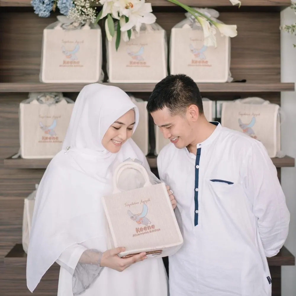 bingkisan akikah seleb © berbagai sumber