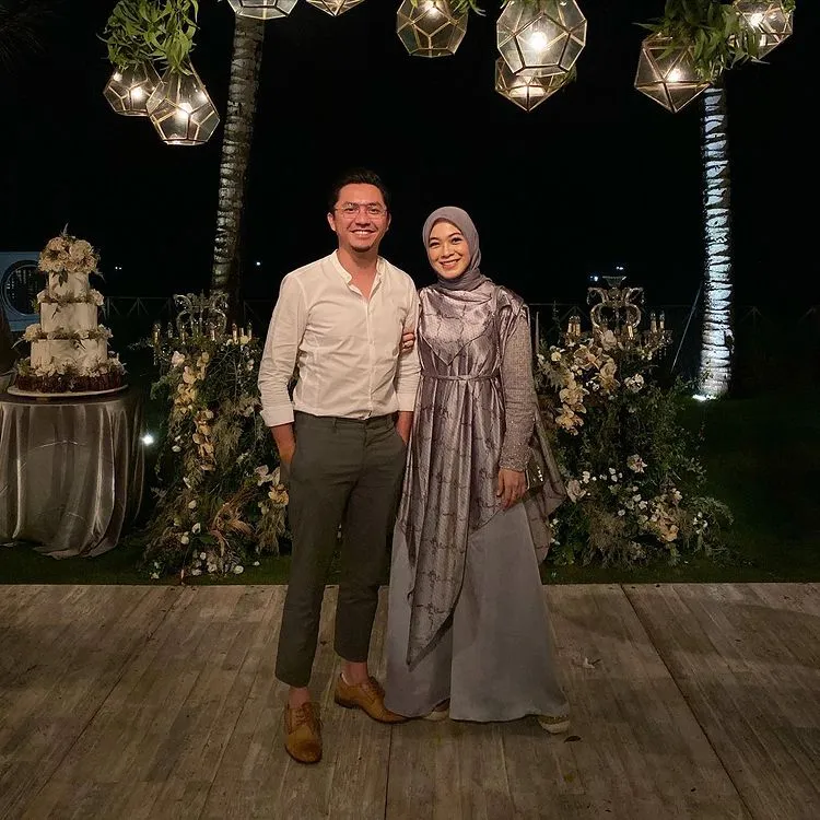 gaya 11 seleb berhijab ke kondangan © berbagai sumber