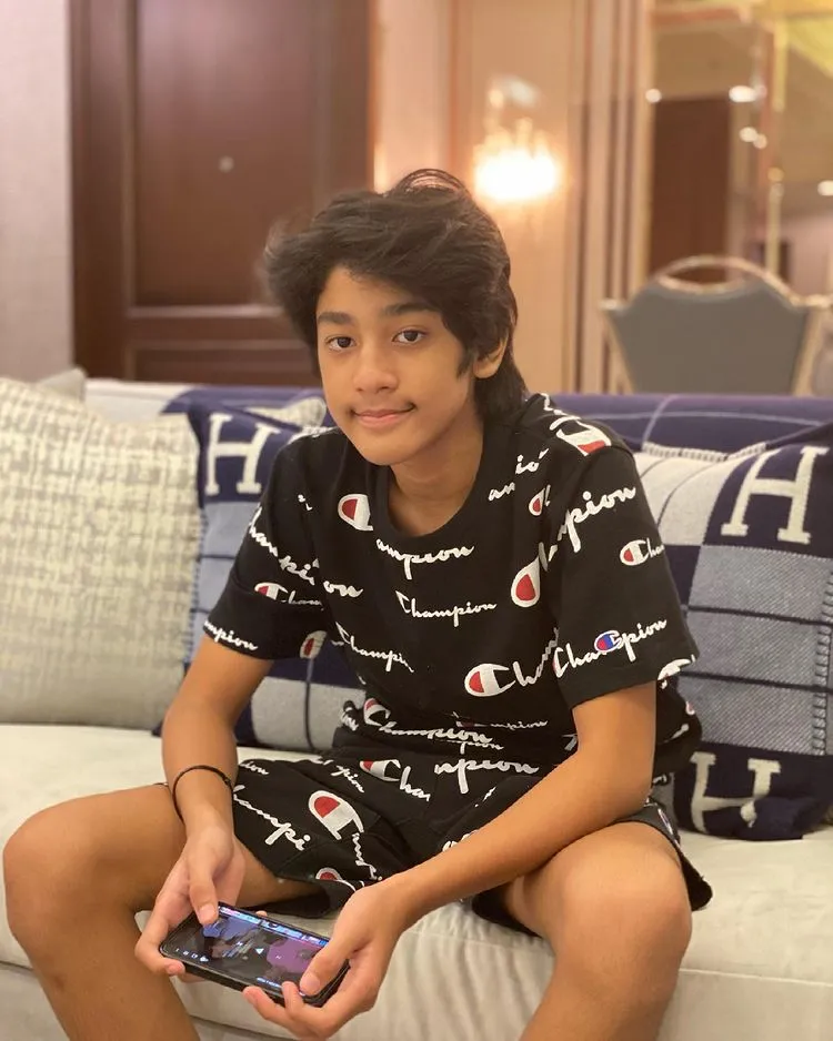 potret Arkenzy anak Andre Taulany Instagram potret Arkenzy anak Andre Taulany Instagram