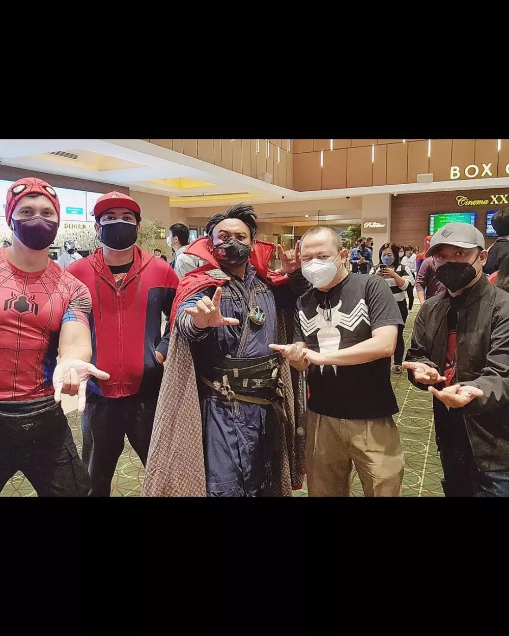 Potret Marcelino Lefrandt nonton Spider-Man © 2021 Instagram Potret Marcelino Lefrandt nonton Spider-Man © 2021 Instagram