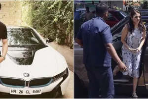 Potret mobil mewah 13 seleb Bollywood, milik Shah Rukh Khan Rp 24 M