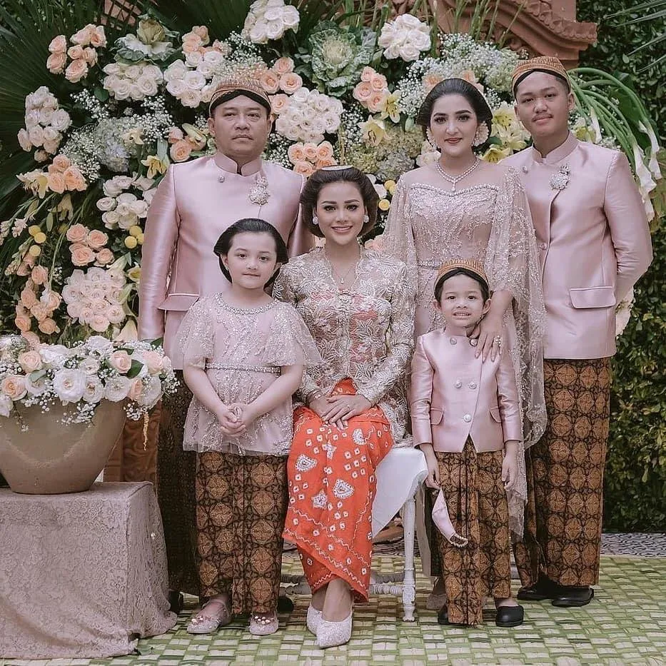 Arsy pakai baju daerah Instagram