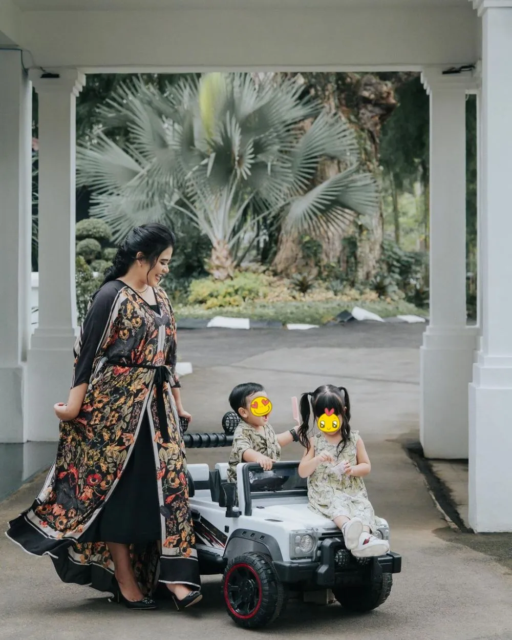 Momen pemotretan terbaru Kahiyang Ayu © Instagram