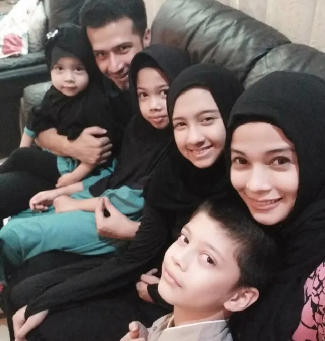 Potret aktor 90-an bareng keluarga Berbagai sumber 