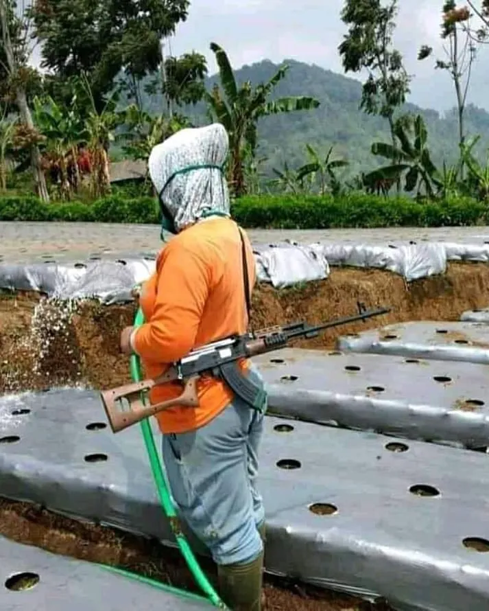 penampakan gendong barang jadi lucu © 2021 instagram.com penampakan gendong barang jadi lucu © 2021 instagram.com