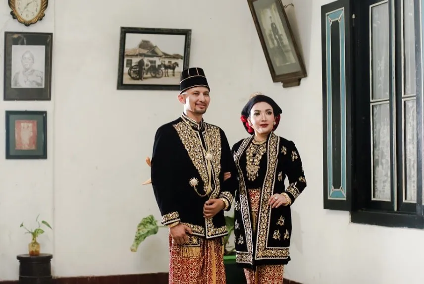 Potret prewedding Roro Fitria © 2021 Instagram Potret prewedding Roro Fitria © 2021 Instagram