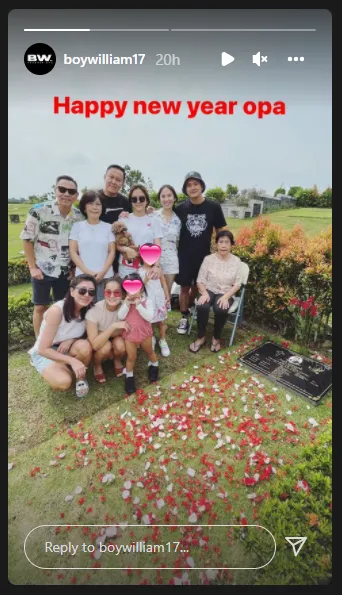 Boy William tuai kritikan saat ziarah ke makam sang adik Instagram