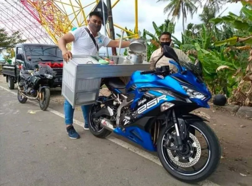 pedagang jualan canggih abis © berbagai sumber