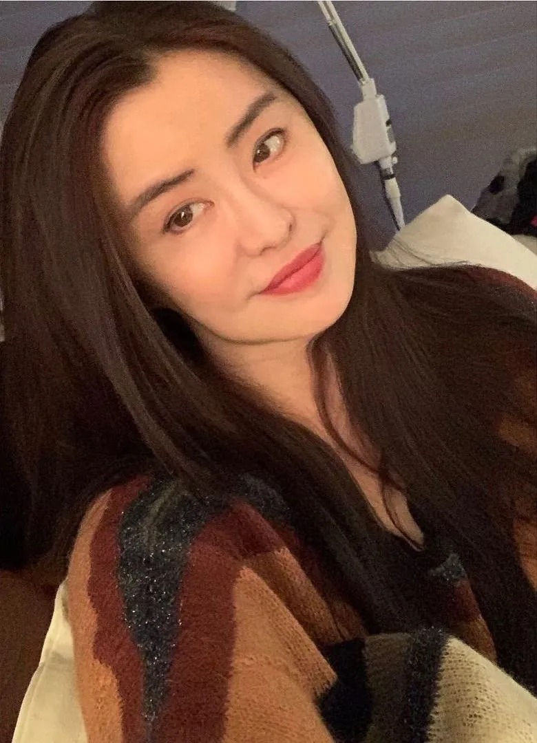 potret terbaru Joey Wang © Instagram potret terbaru Joey Wang © Instagram