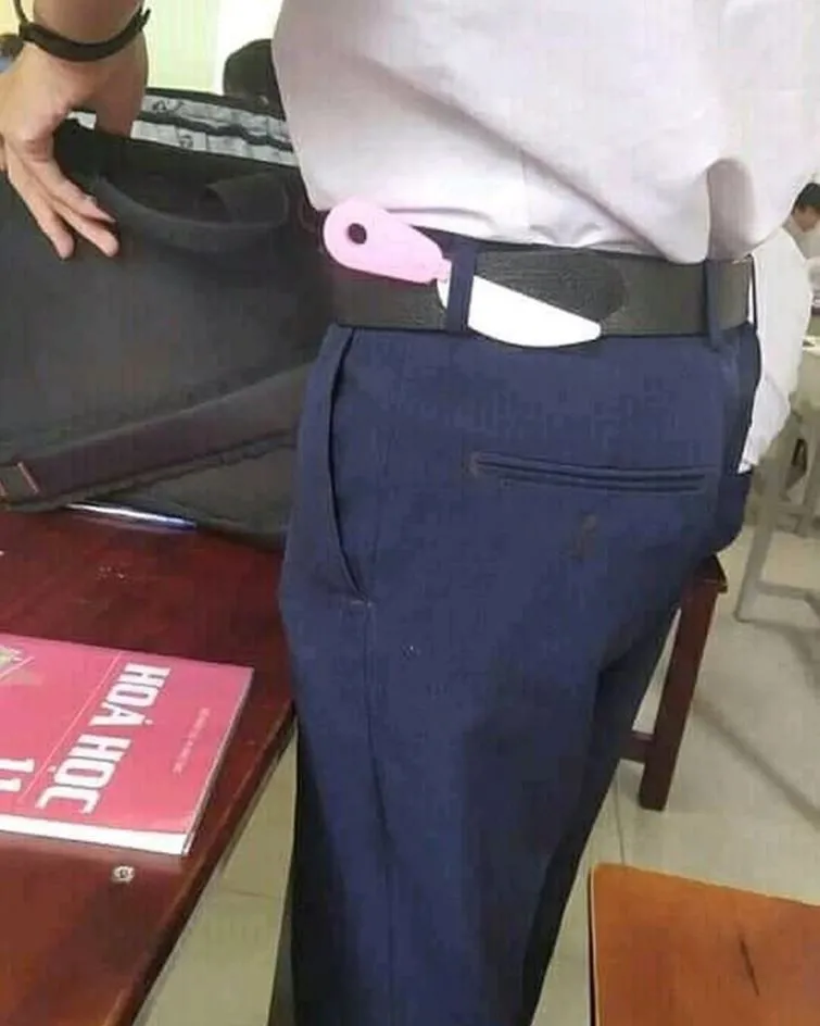 benda masuk kantong celana nyeleneh © berbagai sumber benda masuk kantong celana nyeleneh © berbagai sumber