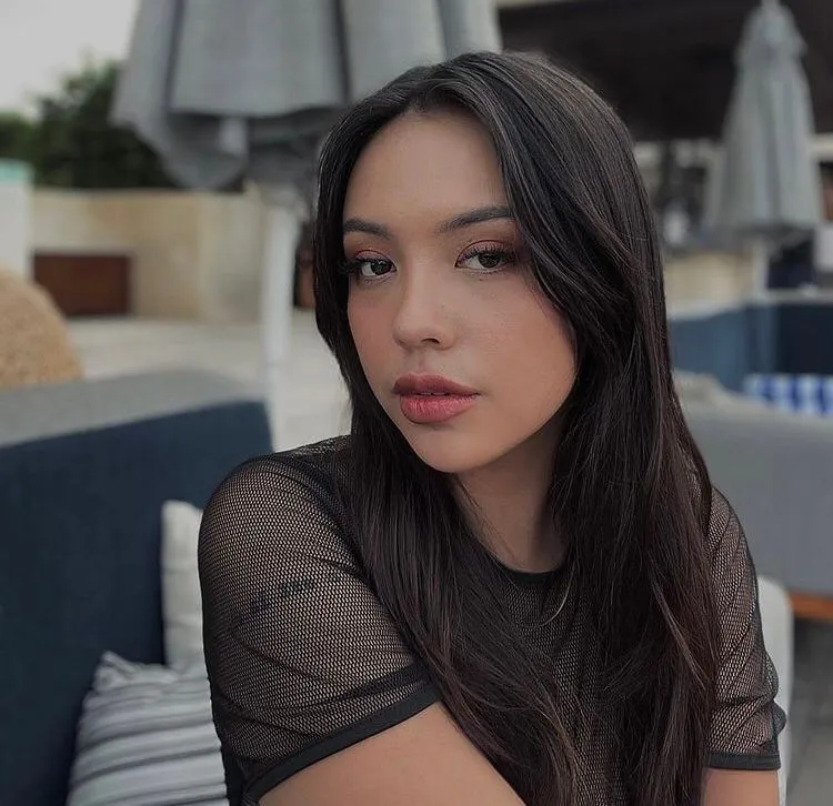 Potret Sarah Louise kekasih Fadly Faisal kakak Fuji Instagram/@srhloisee Potret Sarah Louise kekasih Fadly Faisal kakak Fuji Instagram/@srhloisee