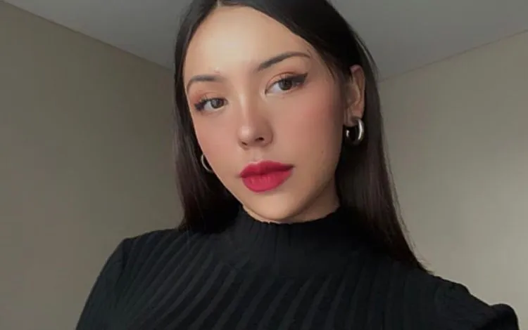 Potret Sarah Louise kekasih Fadly Faisal kakak Fuji Instagram/@srhloisee Potret Sarah Louise kekasih Fadly Faisal kakak Fuji Instagram/@srhloisee