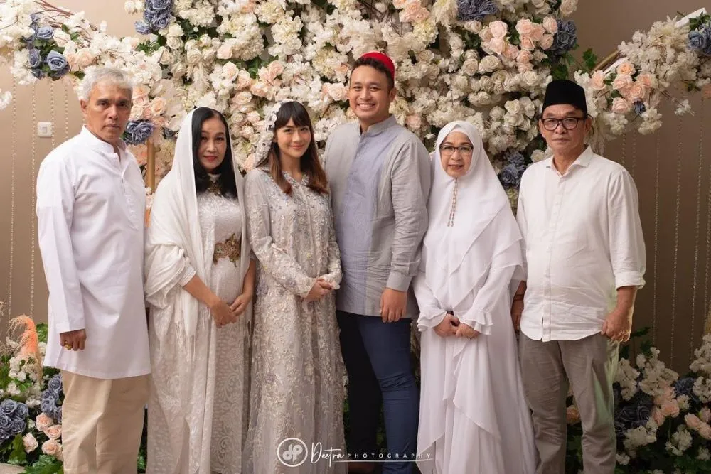 tasyakuran 4 bulan adiezty gilang  © 2022 berbagai sumber