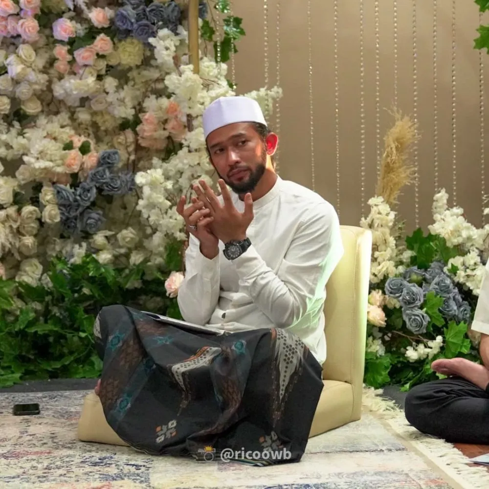 tasyakuran 4 bulan adiezty gilang  © 2022 berbagai sumber