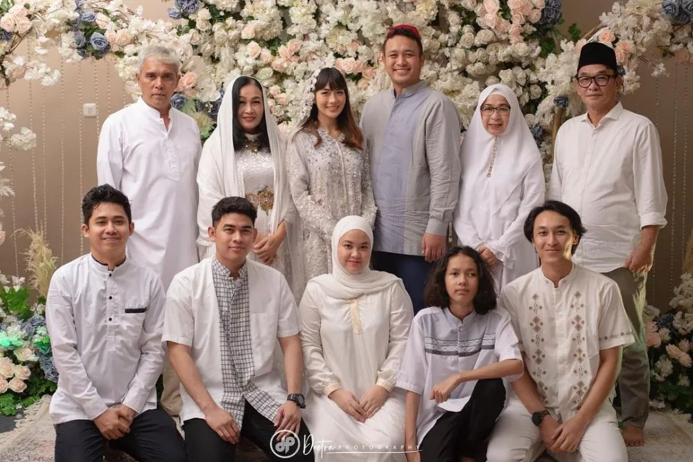 tasyakuran 4 bulan adiezty gilang  © 2022 berbagai sumber