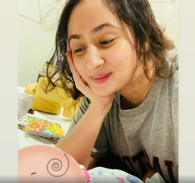 Shaheer Sheikh momong anak © Instagram