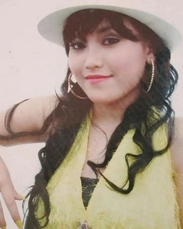 Potret lawas Ayu Ting Ting saat di panggung hajatan Berbagai sumber Potret lawas Ayu Ting Ting saat di panggung hajatan Berbagai sumber