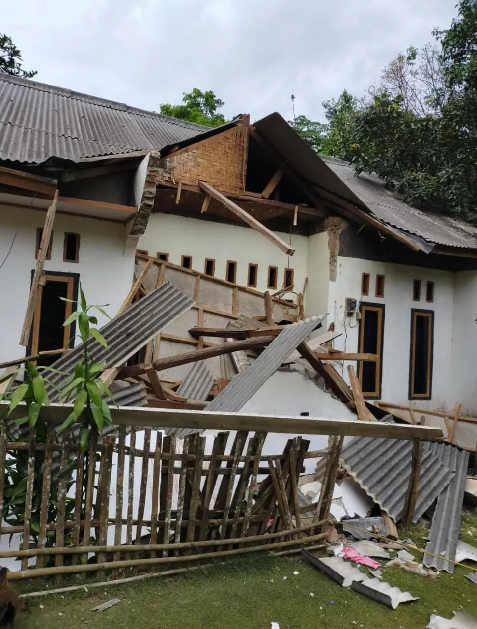 dampak gempa bumi banten © twitter