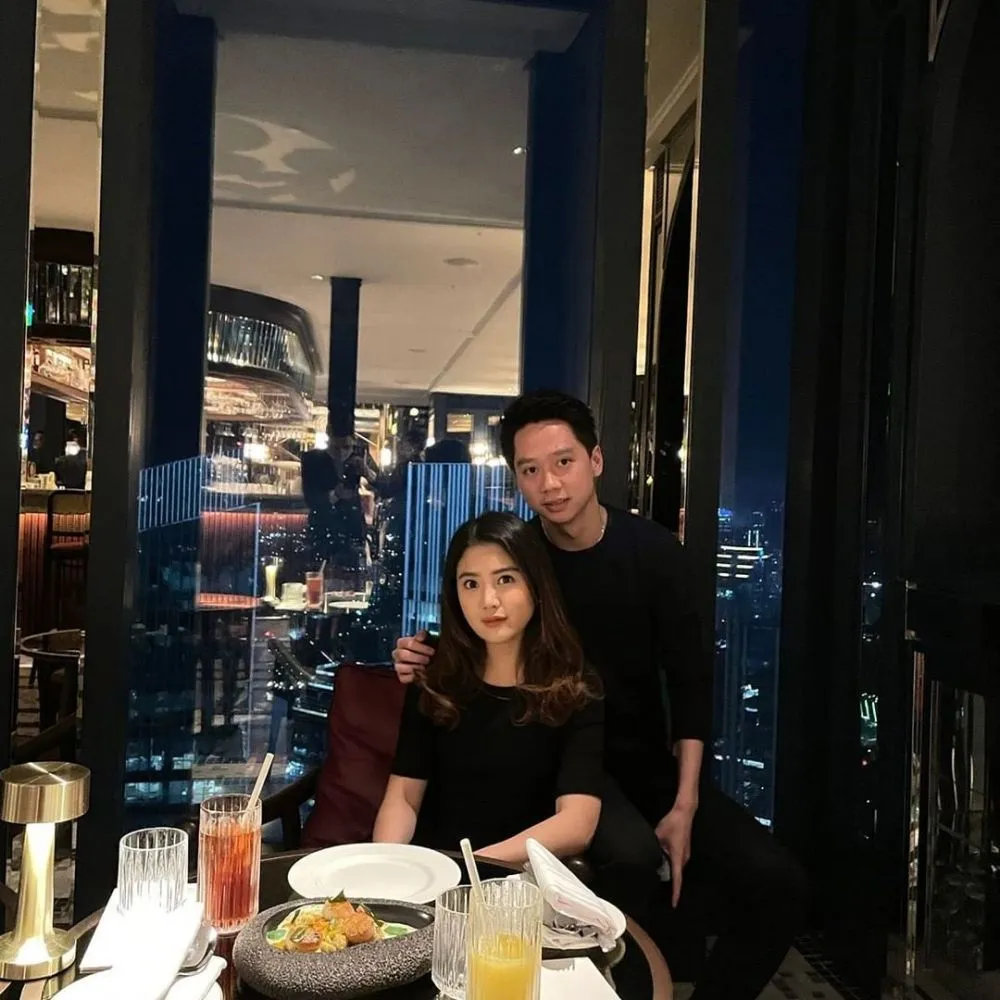 atlet bulu tangkis dan pasangan Berbagai sumber atlet bulu tangkis dan pasangan Berbagai sumber