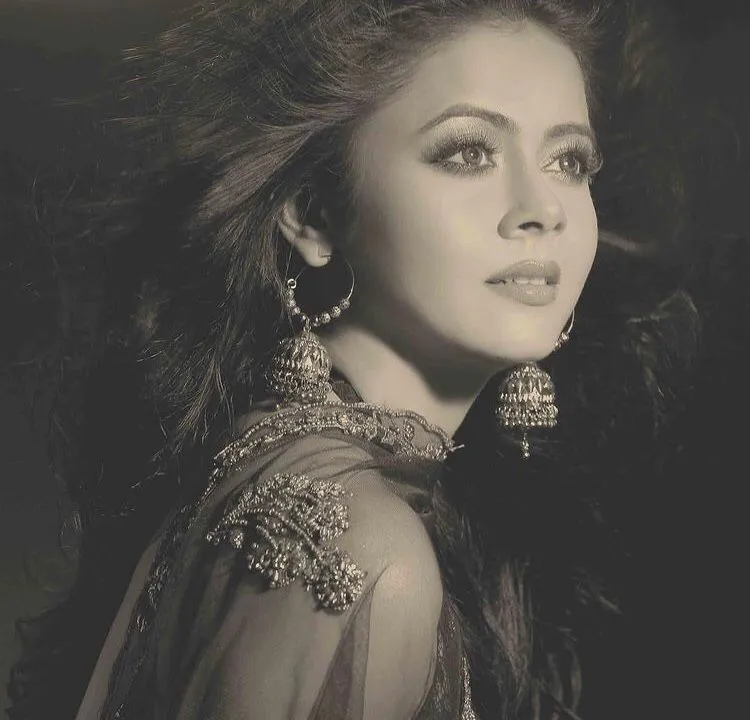 transformasi Devoleena Bhattacharjee Berbagai sumber transformasi Devoleena Bhattacharjee Berbagai sumber