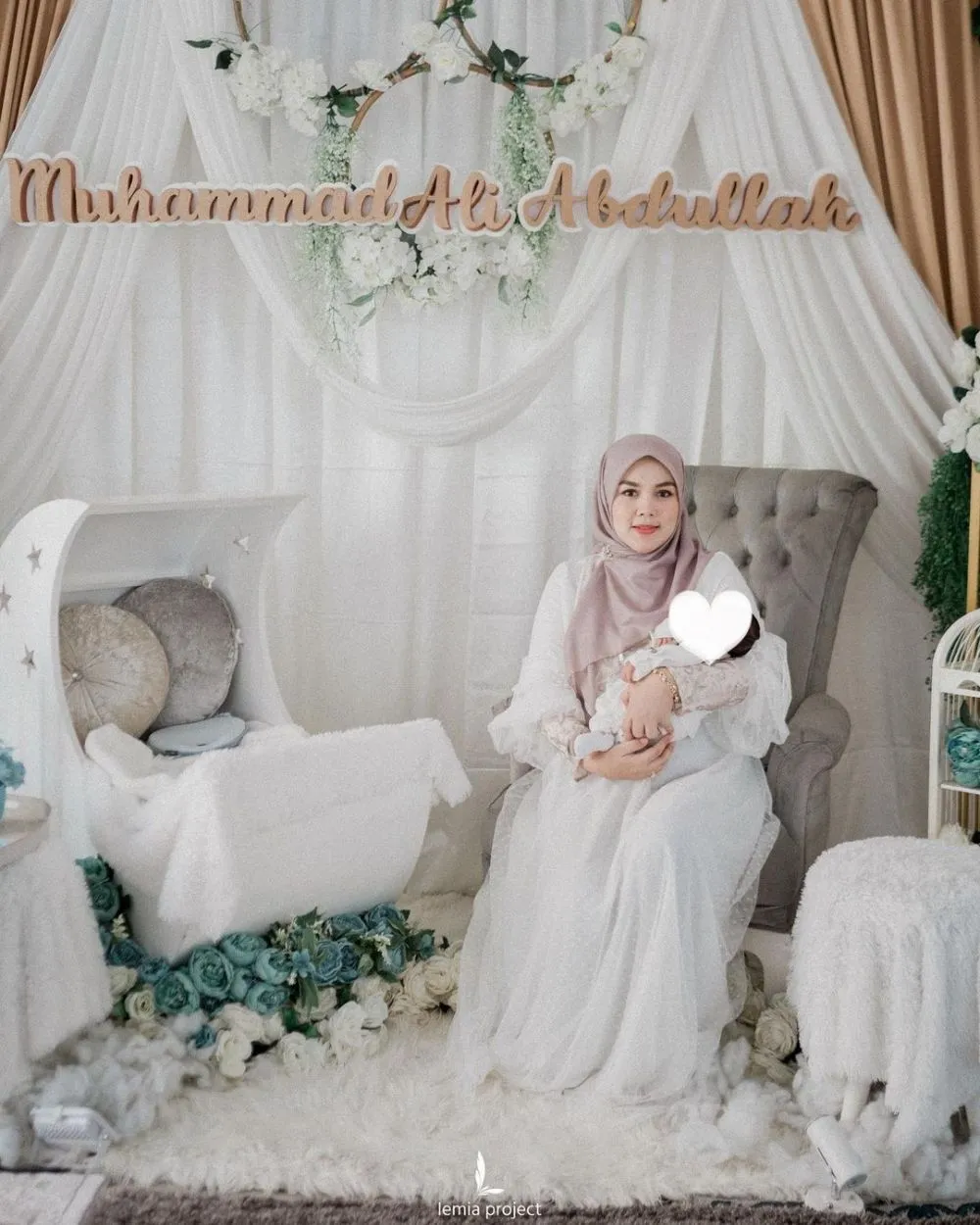 Ratu Annisa akikah anak ke-4 © 2022 berbagai sumber Ratu Annisa akikah anak ke-4 © 2022 berbagai sumber