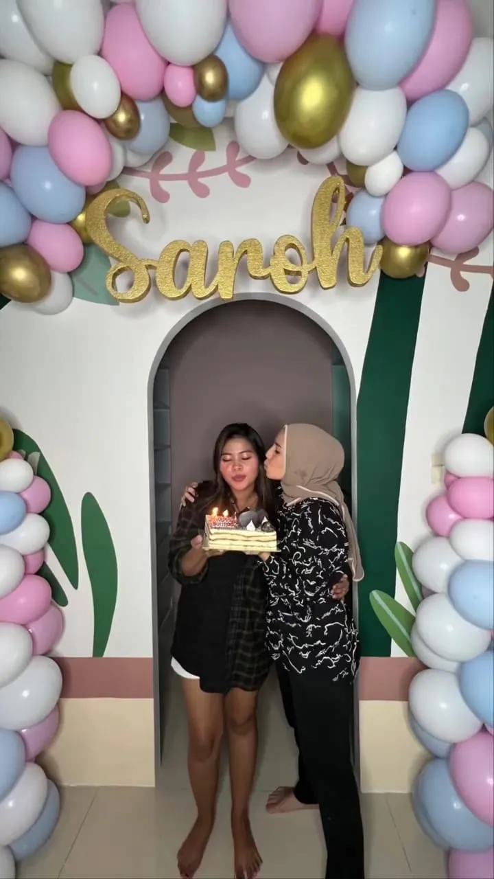 momen tya rayakan ultah asisten © instagram momen tya rayakan ultah asisten © instagram