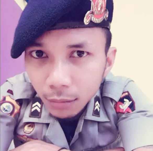 Lama tak muncul, ini 7 kontroversi Norman Kamaru berbagai sumber