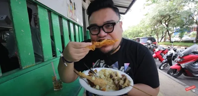 Potret sederhana warteg 21 © YouTube