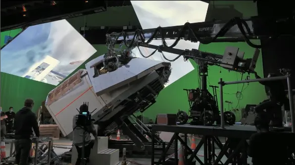 fakta film moonfall © fakta film moonfall ©